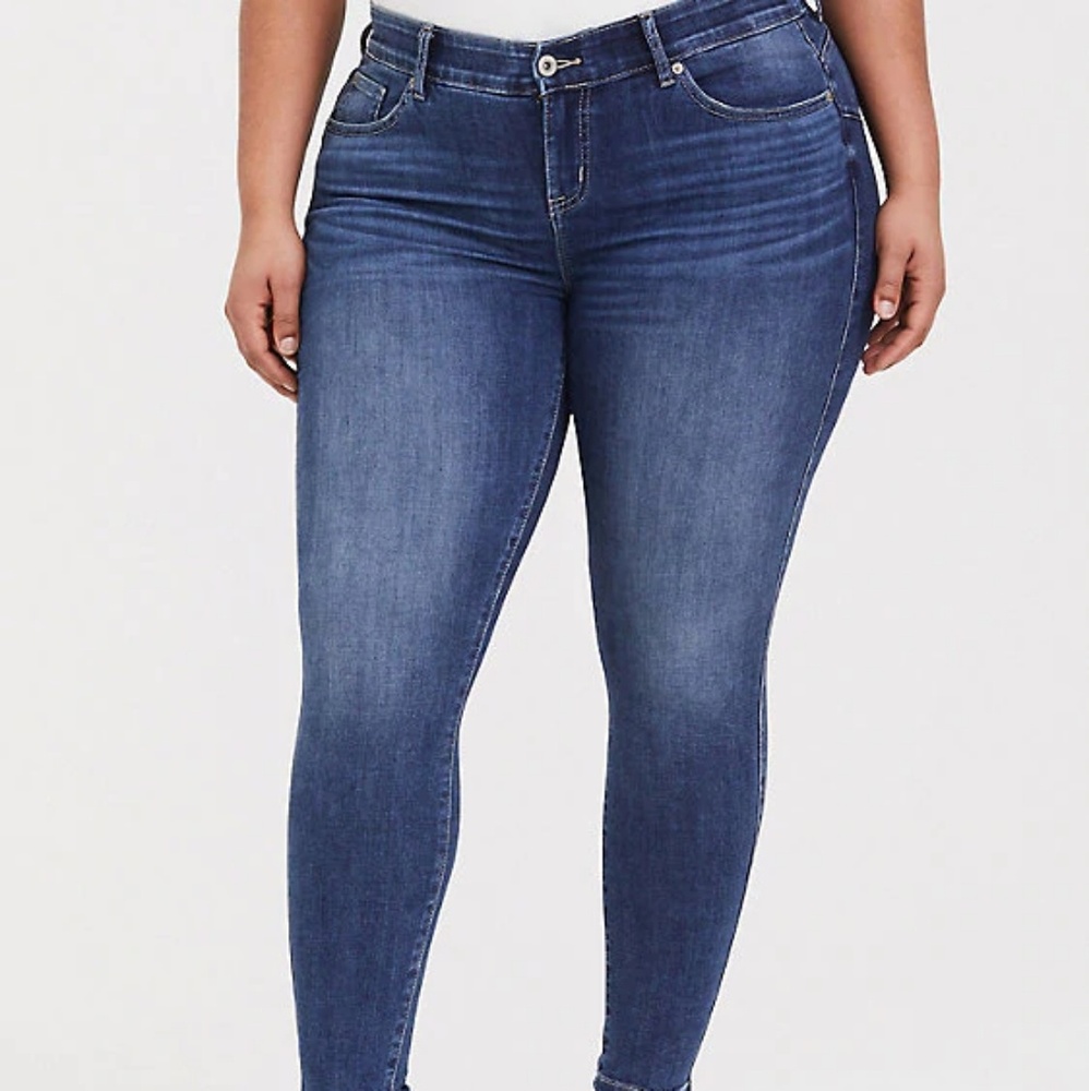 Plus Size Torrid Bombshell Skinny Stretch